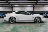 5_2003-Ford-Mustang-Oxford White-437445-41.jpg